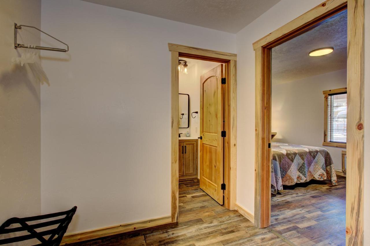 Alpine Hotel